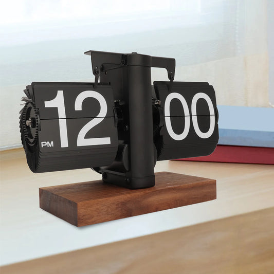 RetroFlip: Vintage Digital Flip Clock